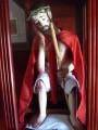 Jesus macht Pause, diesmal mit blutigen Knien