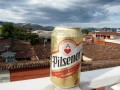 La Cerveza de El Salvador: (Herz As) Pilsener - schmeckt besonders lecker mit Blick über die Dächer von Santa Ana.