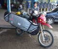 Mit dem Surfbrett am Motorrad von BC (Kanada) nach Costa Rica. Die Auswirkungen auf das Fahrverhalten des Motorrades waren nicht ohne....